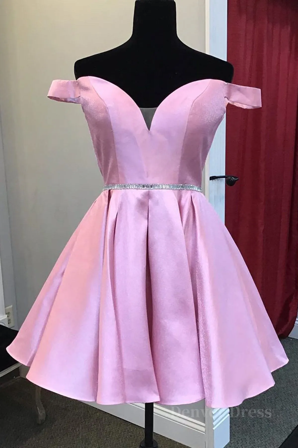 Cute Off Shoulder Pink Satin Short Prom Dresses Off the Shoulder Pink Homecoming Dresses Pink Formal Graduation Evening Dresses